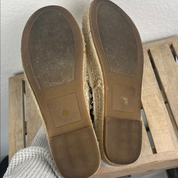 Steve Madden Cream Studded Espadrilles Size 9 - Picture 7 of 7